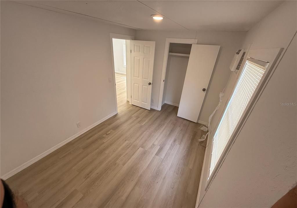 For Sale: $154,800 (3 beds, 2 baths, 960 Square Feet)