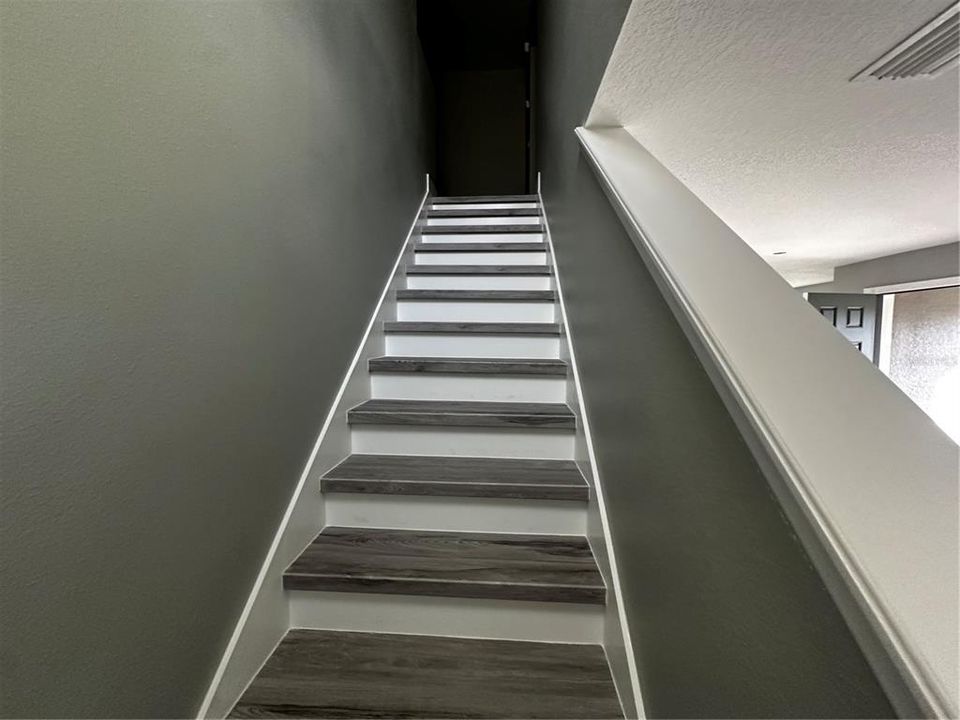 Active With Contract: $400,000 (3 beds, 2 baths, 1697 Square Feet)