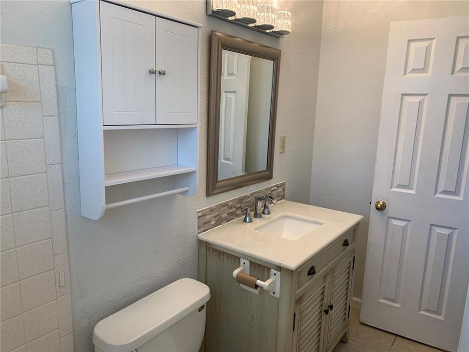 Active With Contract: $2,000 (2 beds, 1 baths, 1134 Square Feet)