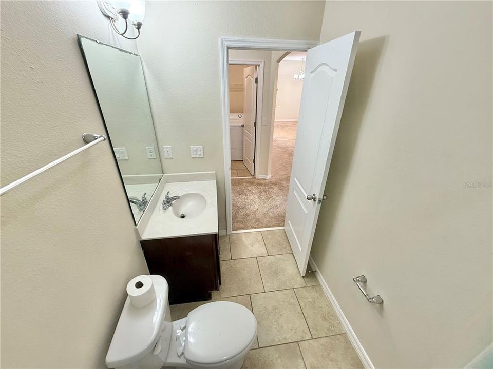 Activo con contrato: $1,900 (2 camas, 2 baños, 1200 Pies cuadrados)