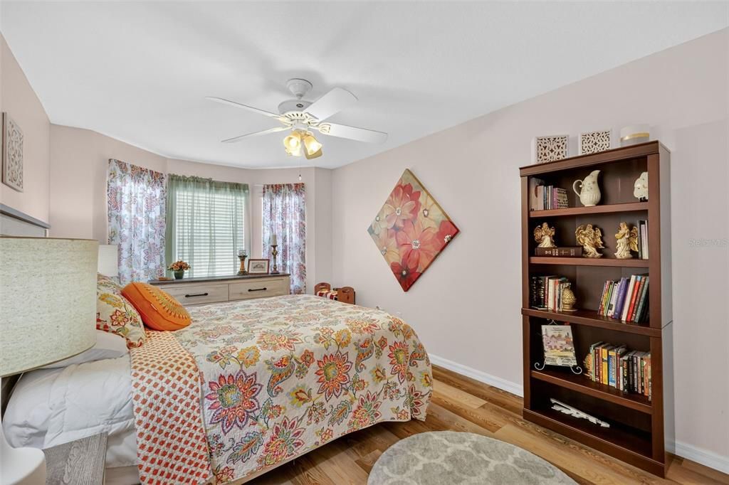 Active With Contract: $550,000 (4 beds, 2 baths, 2202 Square Feet)