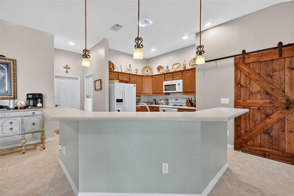 Active With Contract: $550,000 (4 beds, 2 baths, 2202 Square Feet)