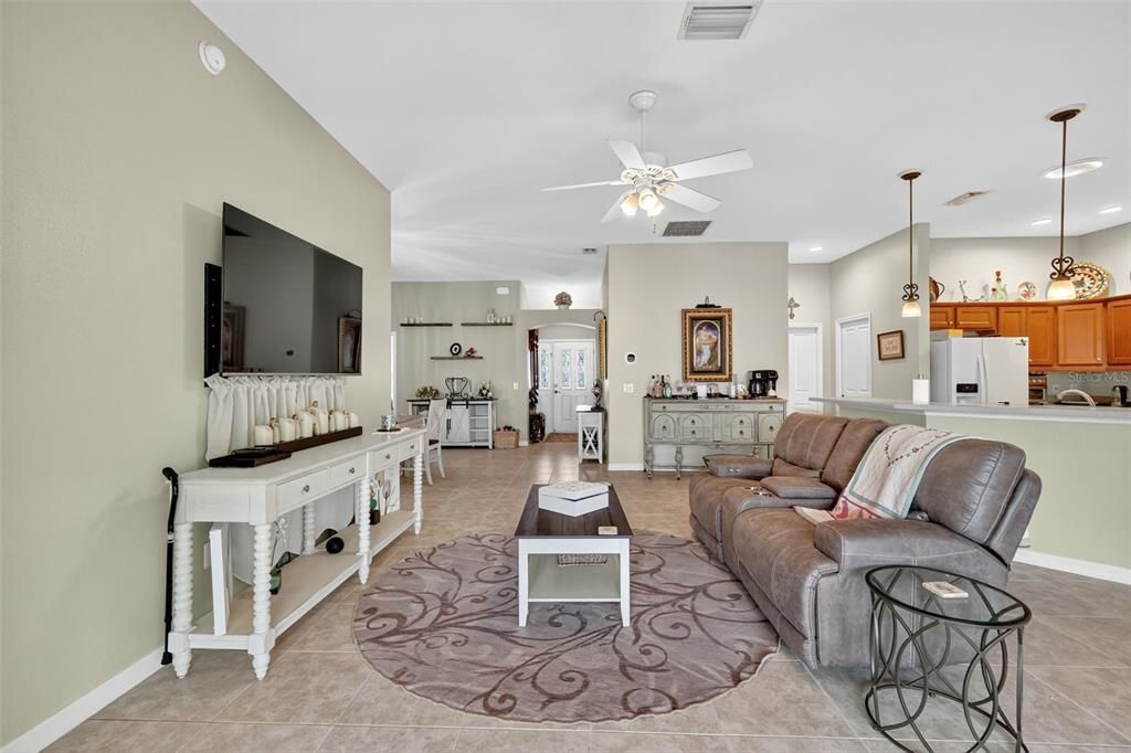 Active With Contract: $550,000 (4 beds, 2 baths, 2202 Square Feet)