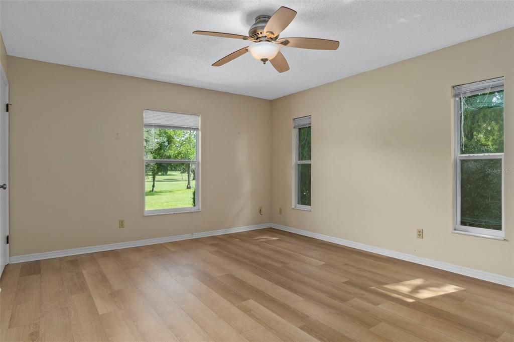 待售: $279,900 (2 贝兹, 2 浴室, 1608 平方英尺)