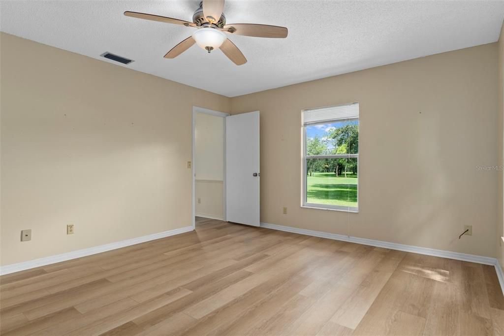 待售: $279,900 (2 贝兹, 2 浴室, 1608 平方英尺)