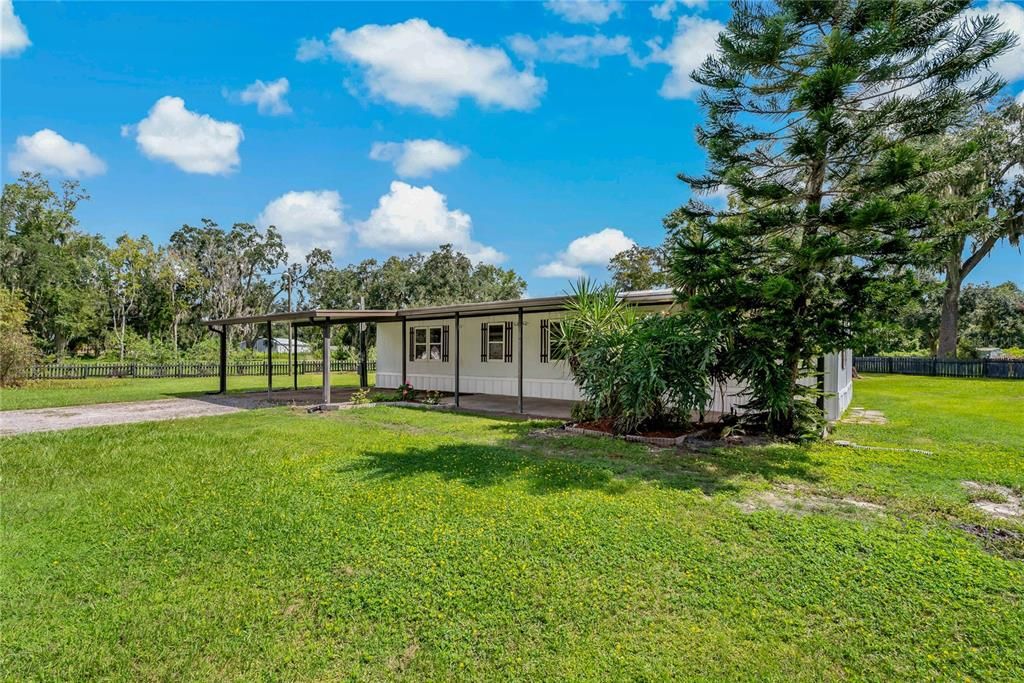 For Sale: $229,900 (3 beds, 2 baths, 1344 Square Feet)