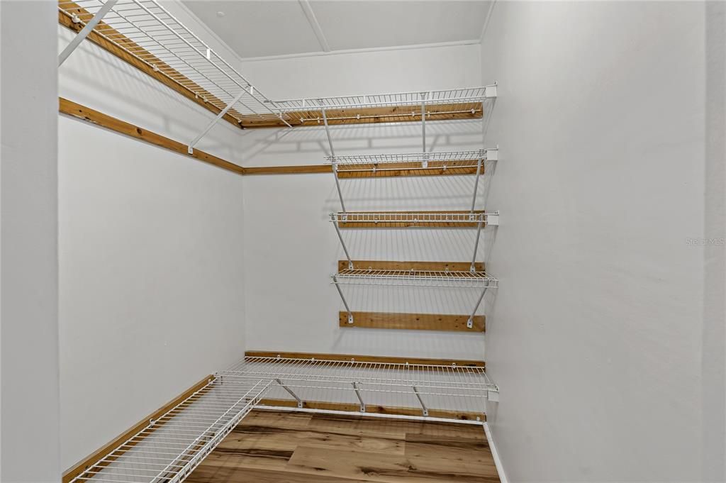 For Sale: $229,900 (3 beds, 2 baths, 1344 Square Feet)