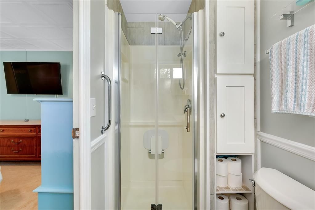 Activo con contrato: $170,000 (2 camas, 2 baños, 984 Pies cuadrados)