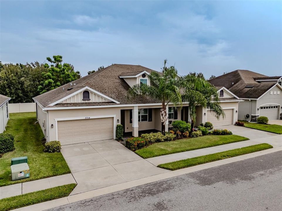 合同活跃: $325,000 (2 贝兹, 2 浴室, 1516 平方英尺)