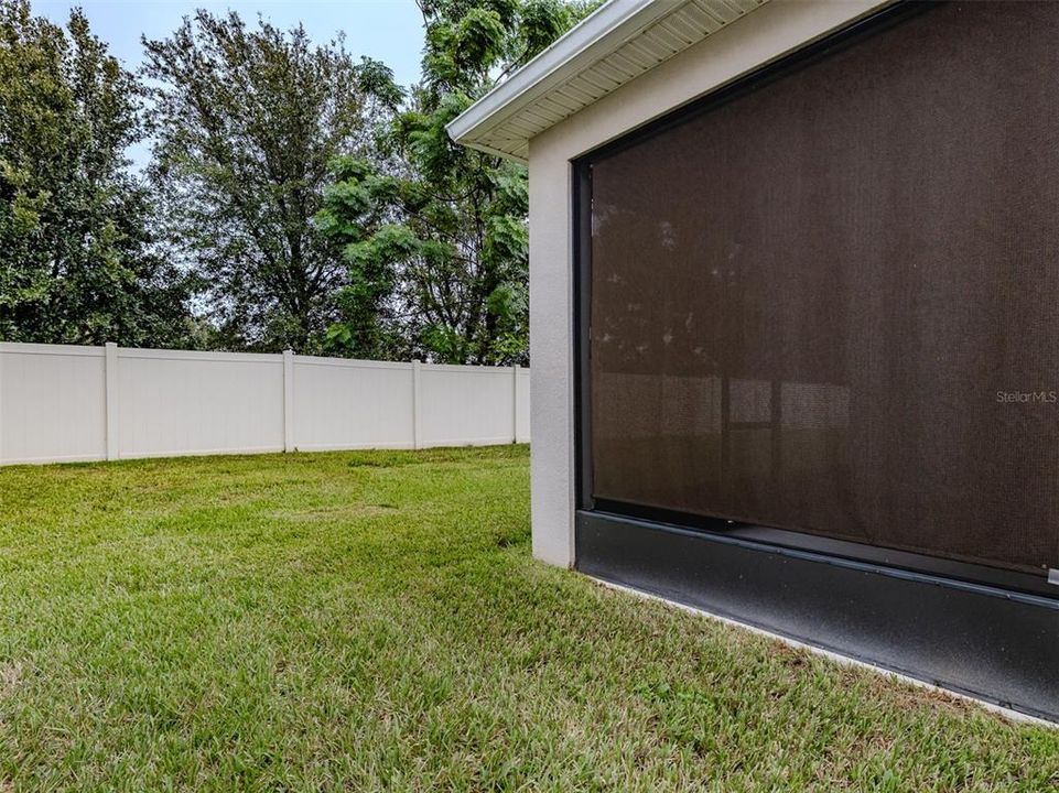 合同活跃: $325,000 (2 贝兹, 2 浴室, 1516 平方英尺)