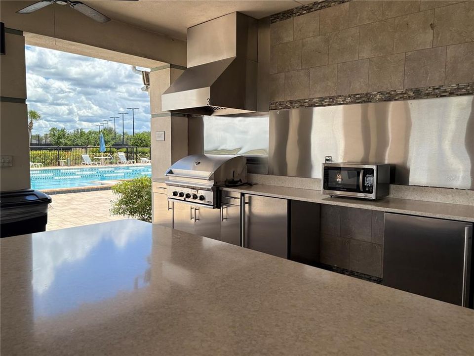 合同活跃: $499,900 (3 贝兹, 2 浴室, 1863 平方英尺)