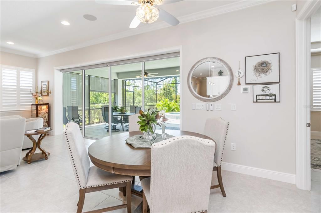 合同活跃: $499,900 (3 贝兹, 2 浴室, 1863 平方英尺)