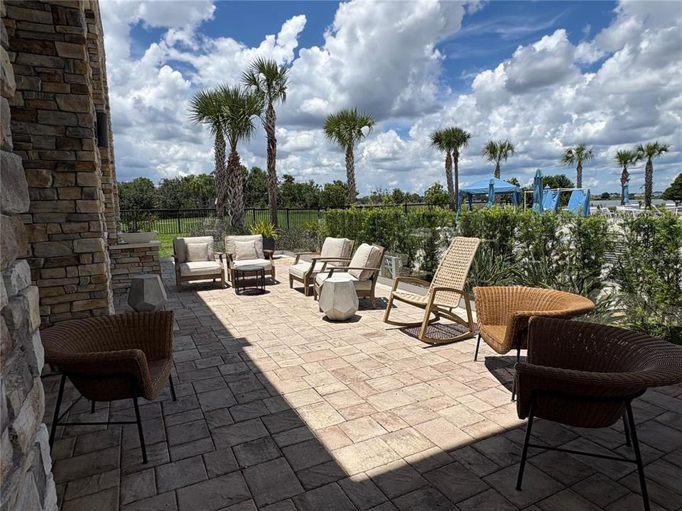 合同活跃: $499,900 (3 贝兹, 2 浴室, 1863 平方英尺)