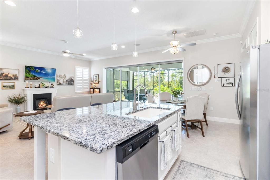 合同活跃: $499,900 (3 贝兹, 2 浴室, 1863 平方英尺)