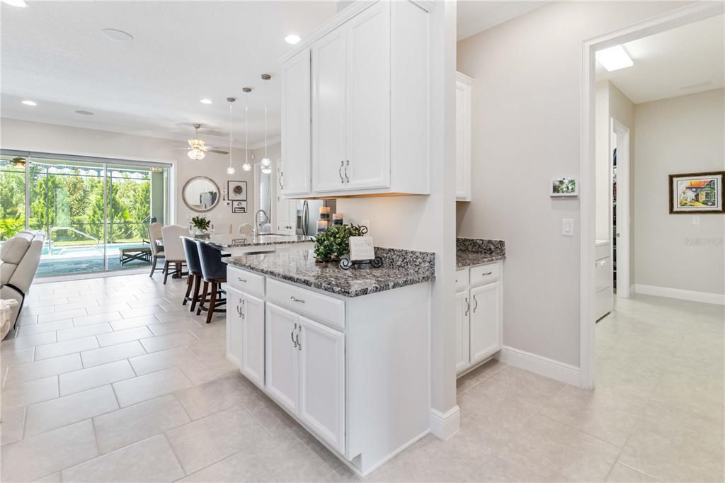 合同活跃: $499,900 (3 贝兹, 2 浴室, 1863 平方英尺)