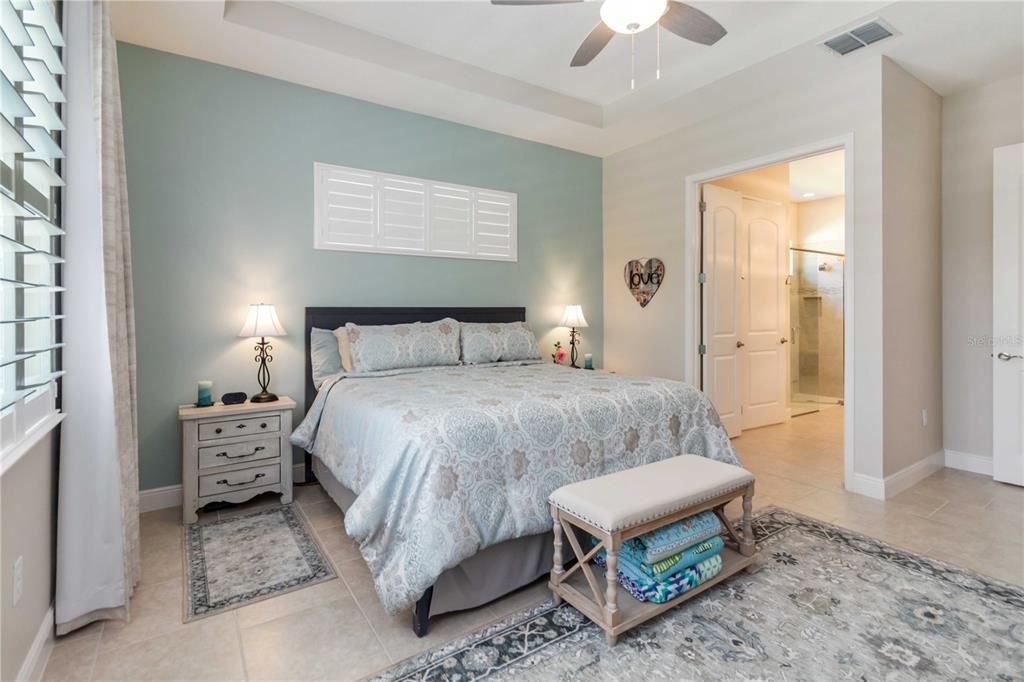 合同活跃: $499,900 (3 贝兹, 2 浴室, 1863 平方英尺)