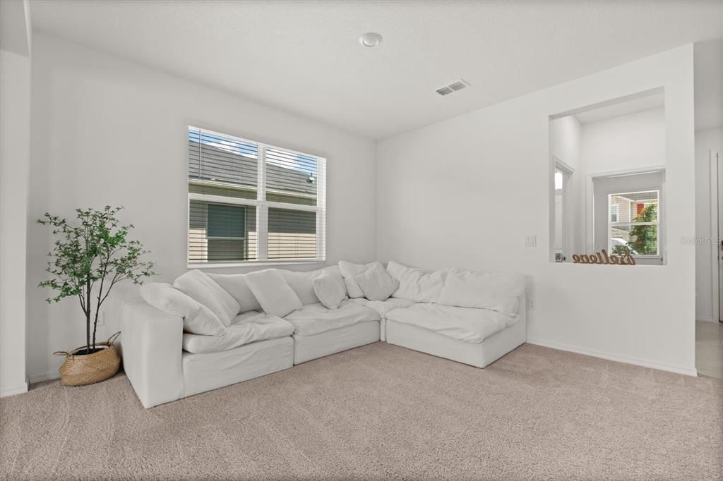 Active With Contract: $450,000 (5 beds, 3 baths, 3013 Square Feet)