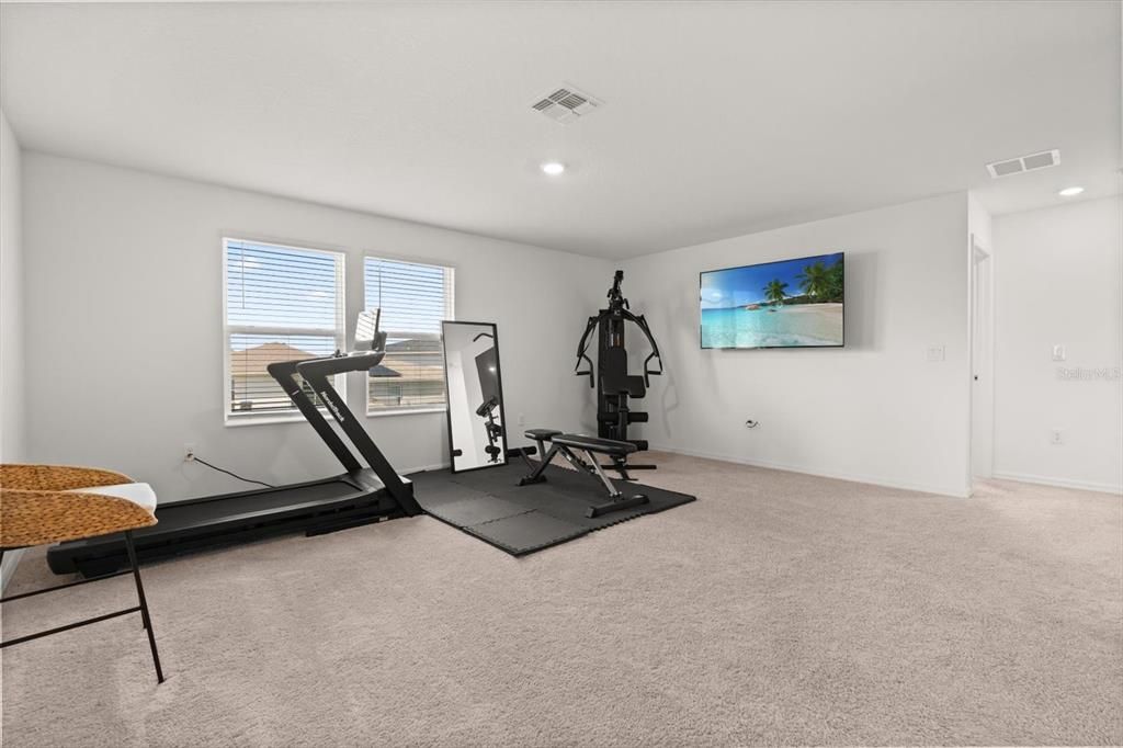 Active With Contract: $450,000 (5 beds, 3 baths, 3013 Square Feet)