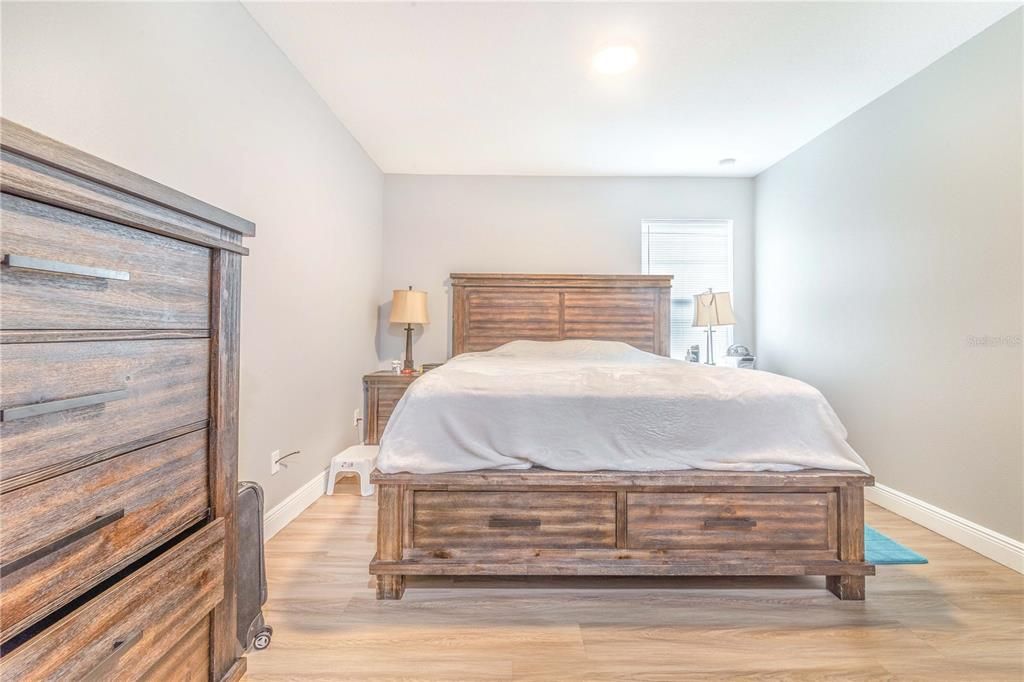 En Venta: $459,900 (6 camas, 4 baños, 2287 Pies cuadrados)
