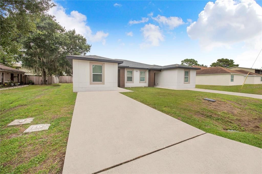 En Venta: $459,900 (6 camas, 4 baños, 2287 Pies cuadrados)