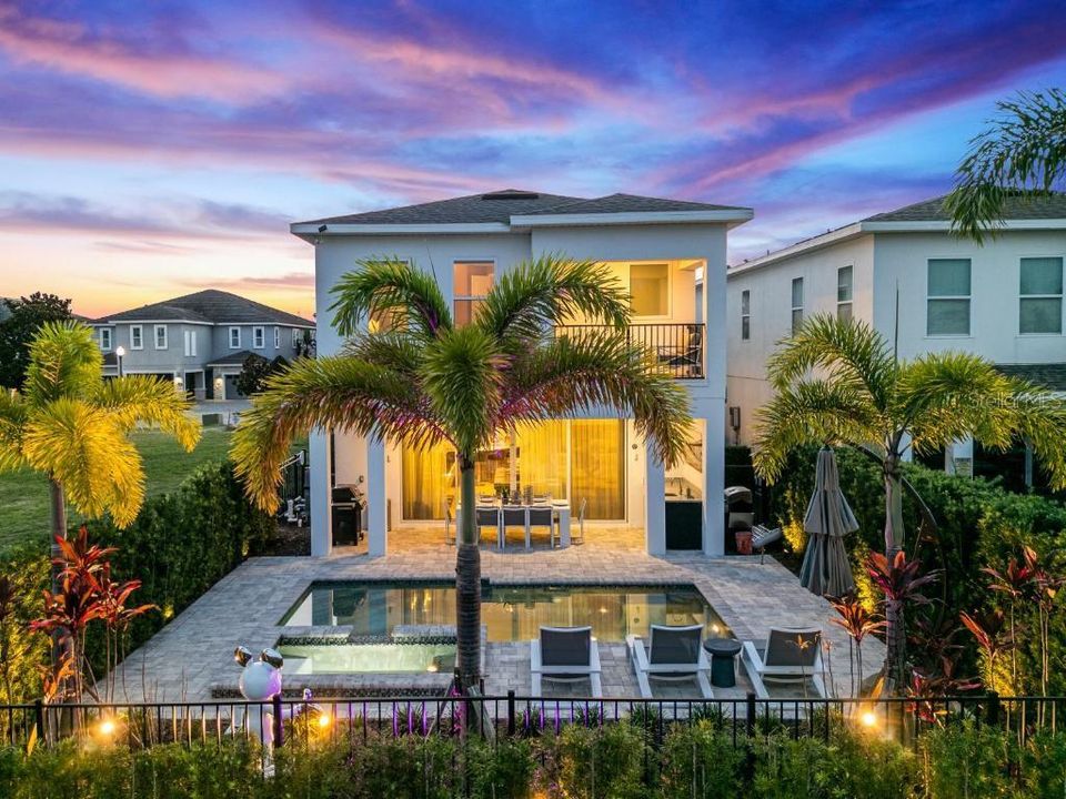 For Sale: $1,390,000 (6 beds, 5 baths, 3428 Square Feet)