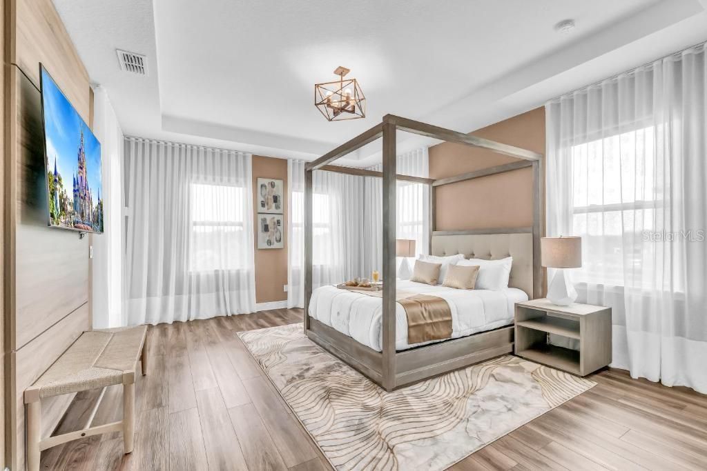 For Sale: $1,390,000 (6 beds, 5 baths, 3428 Square Feet)