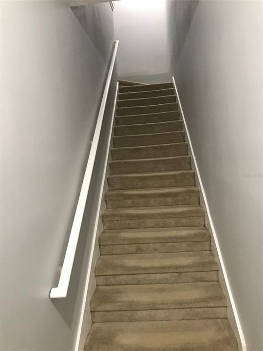 合同活跃: $139,900 (1 贝兹, 1 浴室, 951 平方英尺)