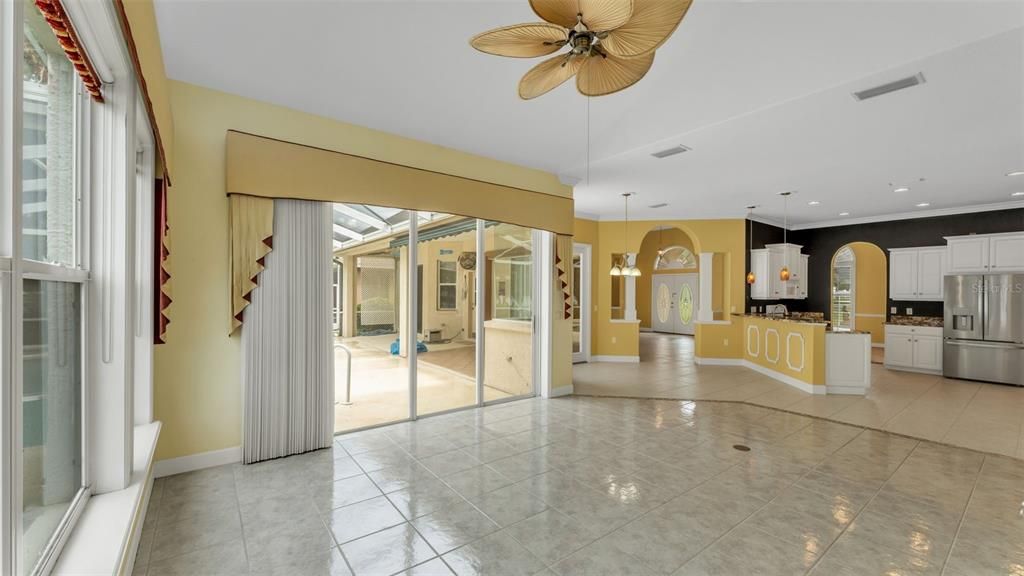 For Sale: $744,900 (3 beds, 3 baths, 2295 Square Feet)