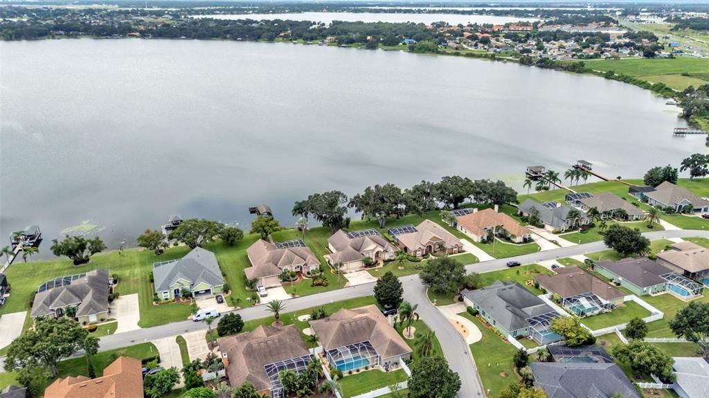 For Sale: $744,900 (3 beds, 3 baths, 2295 Square Feet)