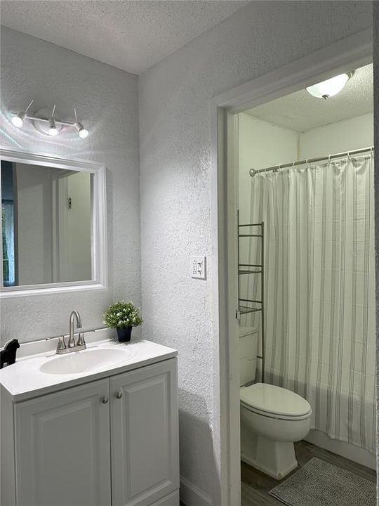 待售: $58,000 (1 贝兹, 1 浴室, 276 平方英尺)