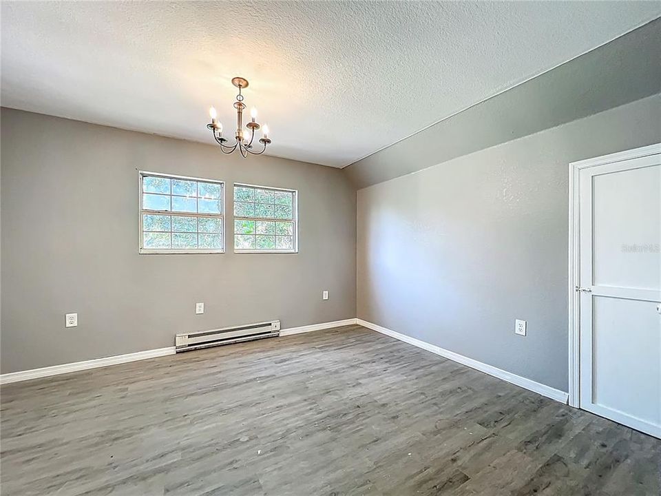 For Sale: $649,995 (3 beds, 2 baths, 1360 Square Feet)