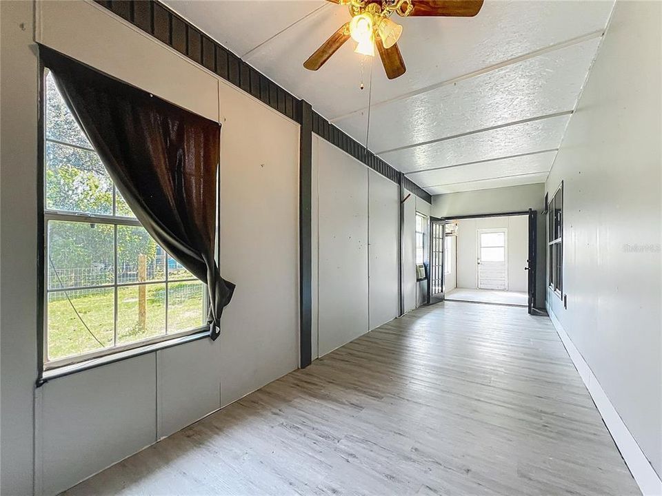 For Sale: $649,995 (3 beds, 2 baths, 1360 Square Feet)