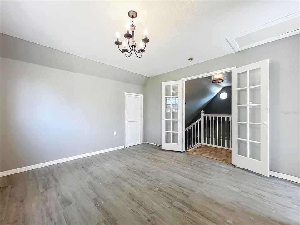 For Sale: $649,995 (3 beds, 2 baths, 1360 Square Feet)