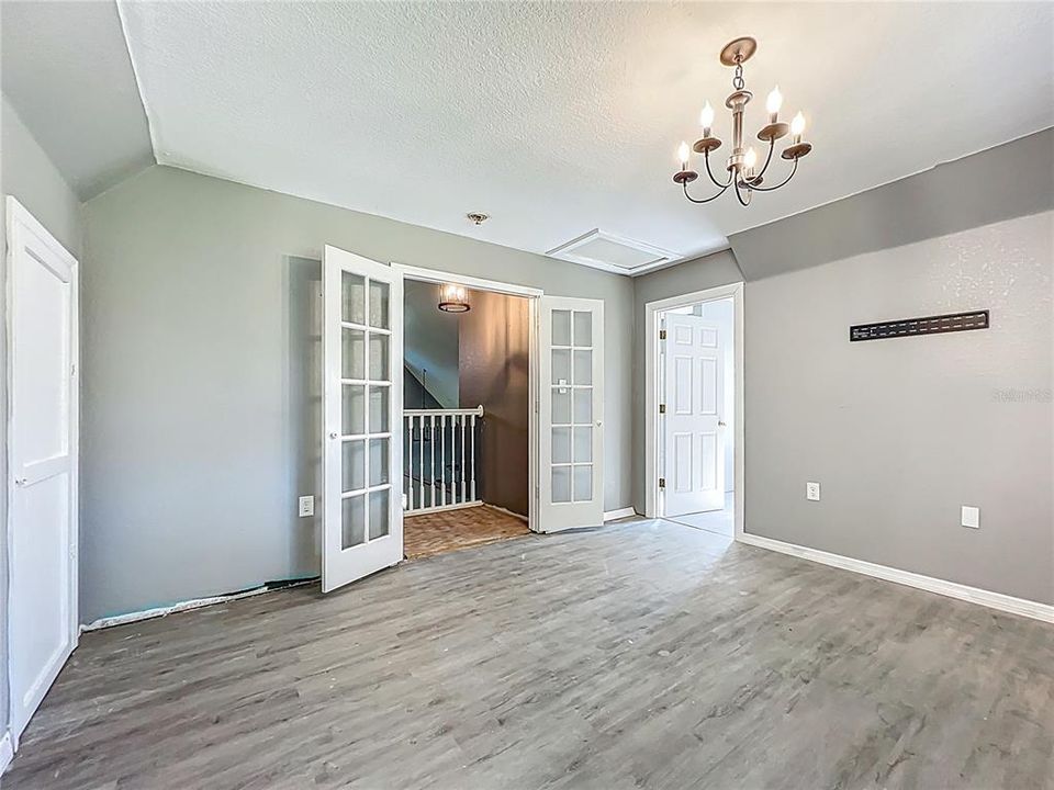 For Sale: $649,995 (3 beds, 2 baths, 1360 Square Feet)