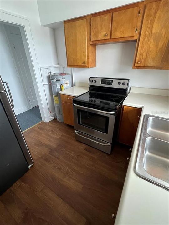 For Rent: $1,125 (1 beds, 1 baths, 700 Square Feet)