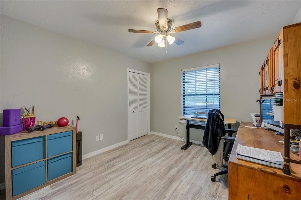 Activo con contrato: $330,000 (3 camas, 2 baños, 1692 Pies cuadrados)