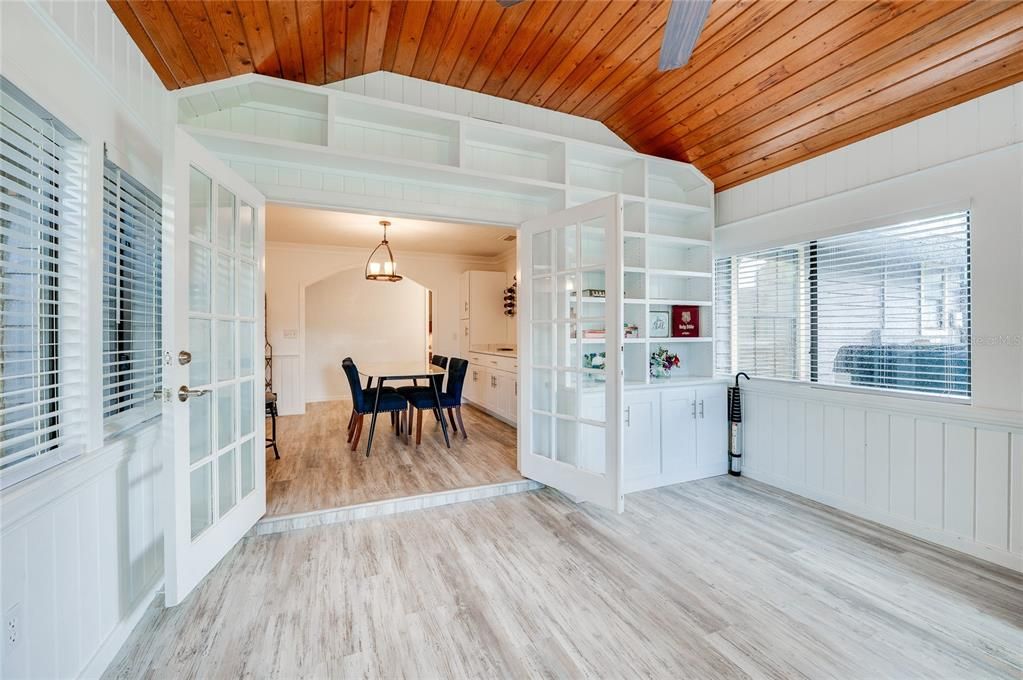 Activo con contrato: $330,000 (3 camas, 2 baños, 1692 Pies cuadrados)