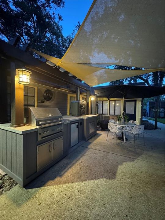 Activo con contrato: $330,000 (3 camas, 2 baños, 1692 Pies cuadrados)