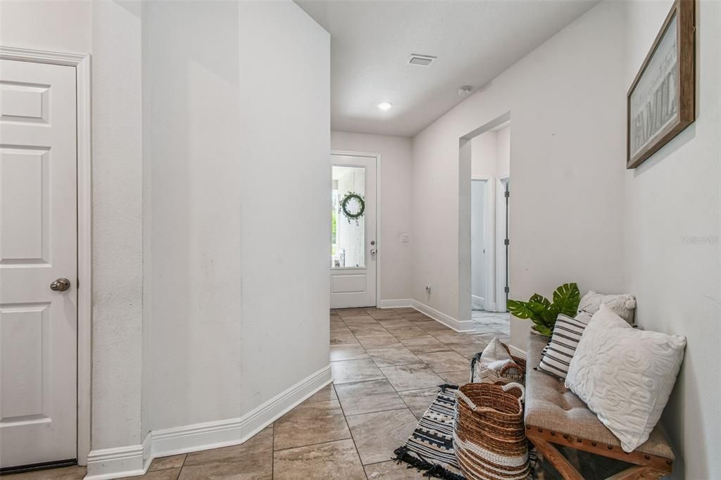 На продажу: $549,000 (3 спален, 2 ванн, 2105 Квадратных фут)