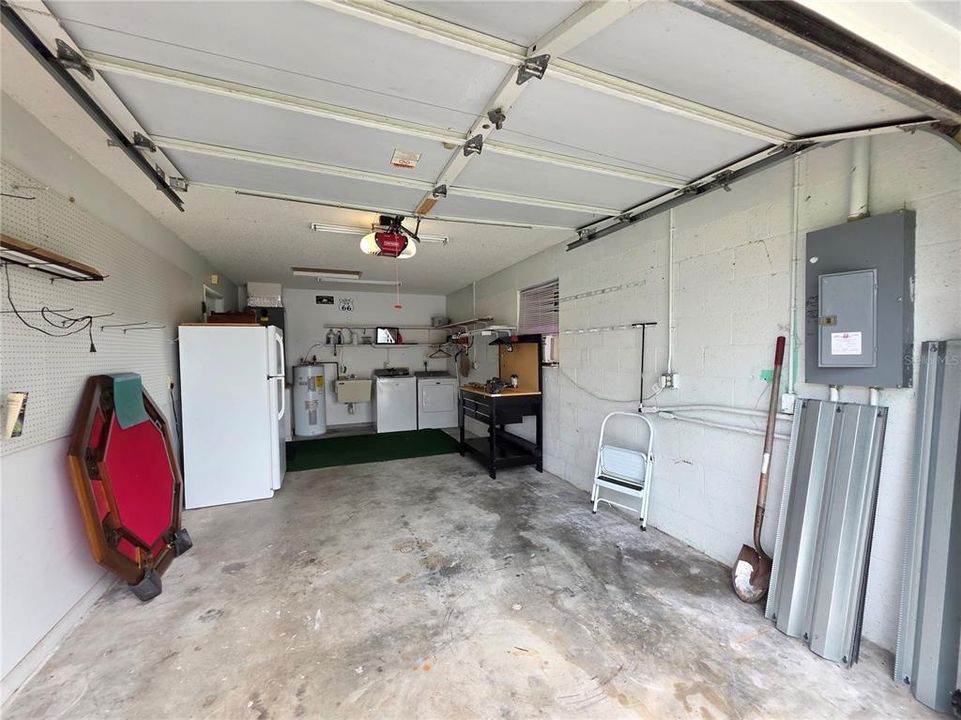 For Sale: $399,900 (2 beds, 2 baths, 1408 Square Feet)