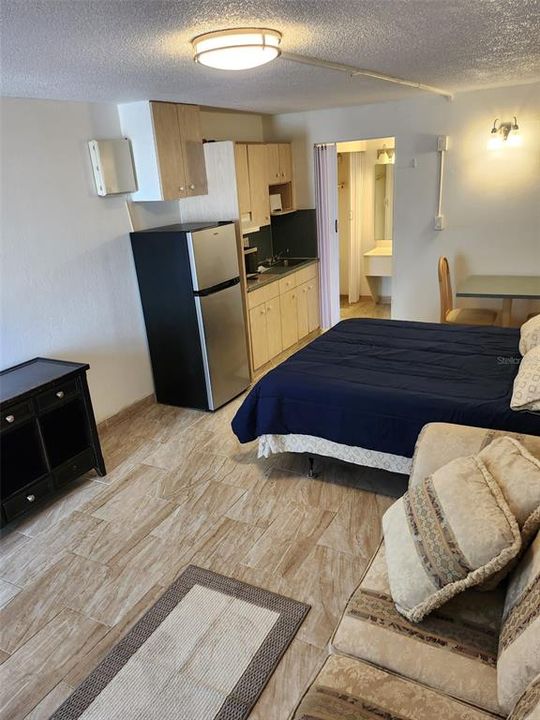 В аренду: $900 (1 спален, 1 ванн, 300 Квадратных фут)