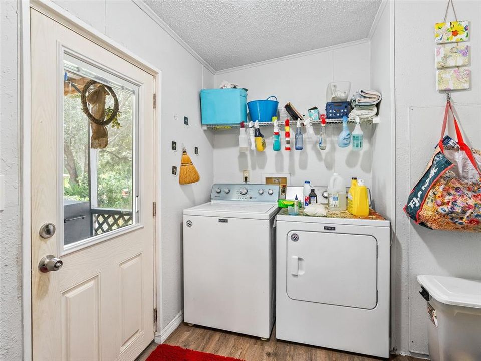 На продажу: $425,000 (3 спален, 2 ванн, 1809 Квадратных фут)