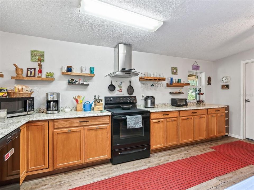 На продажу: $425,000 (3 спален, 2 ванн, 1809 Квадратных фут)