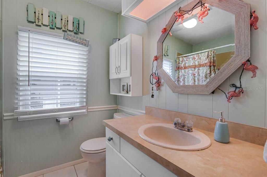 合同活跃: $159,900 (2 贝兹, 2 浴室, 960 平方英尺)