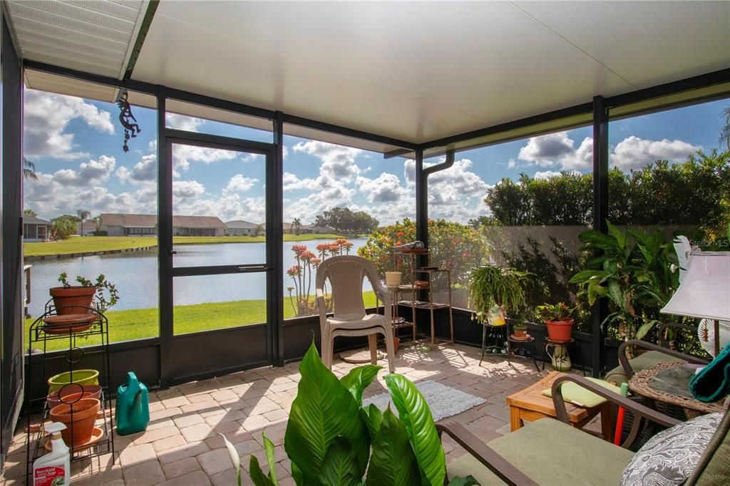 На продажу: $385,000 (2 спален, 2 ванн, 2325 Квадратных фут)