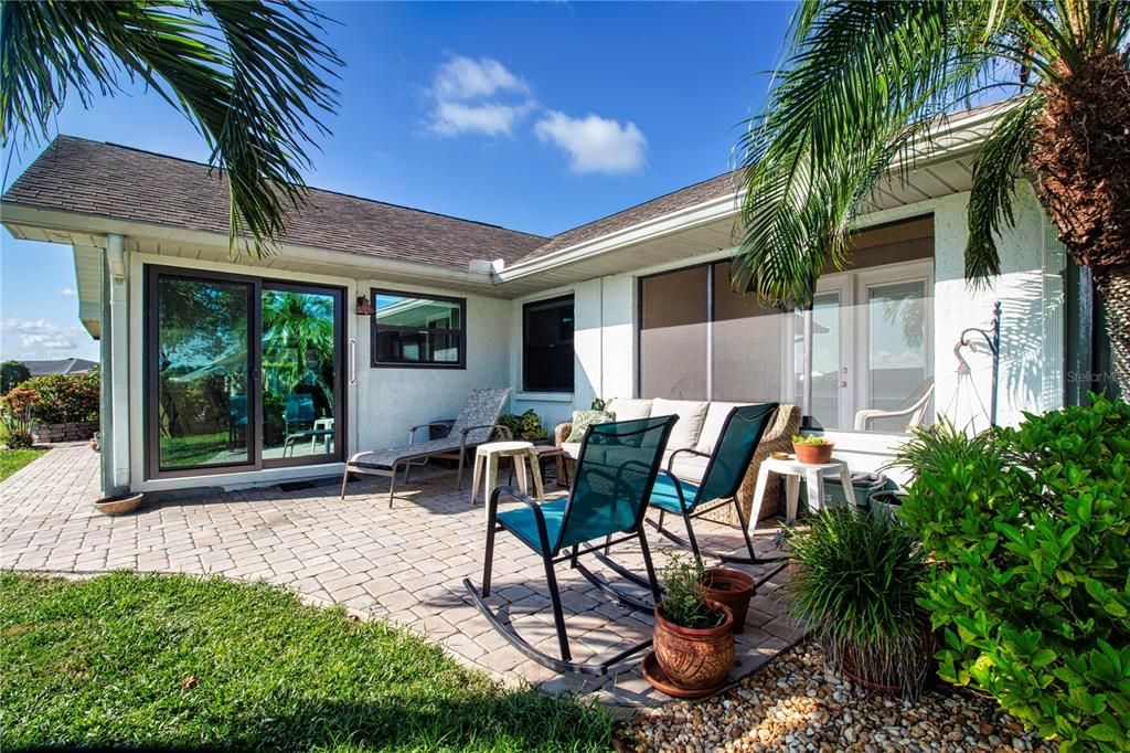 На продажу: $385,000 (2 спален, 2 ванн, 2325 Квадратных фут)