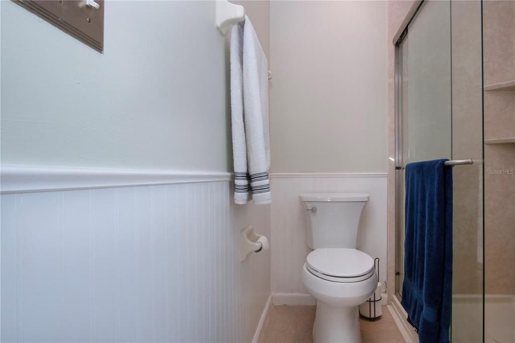 На продажу: $385,000 (2 спален, 2 ванн, 2325 Квадратных фут)