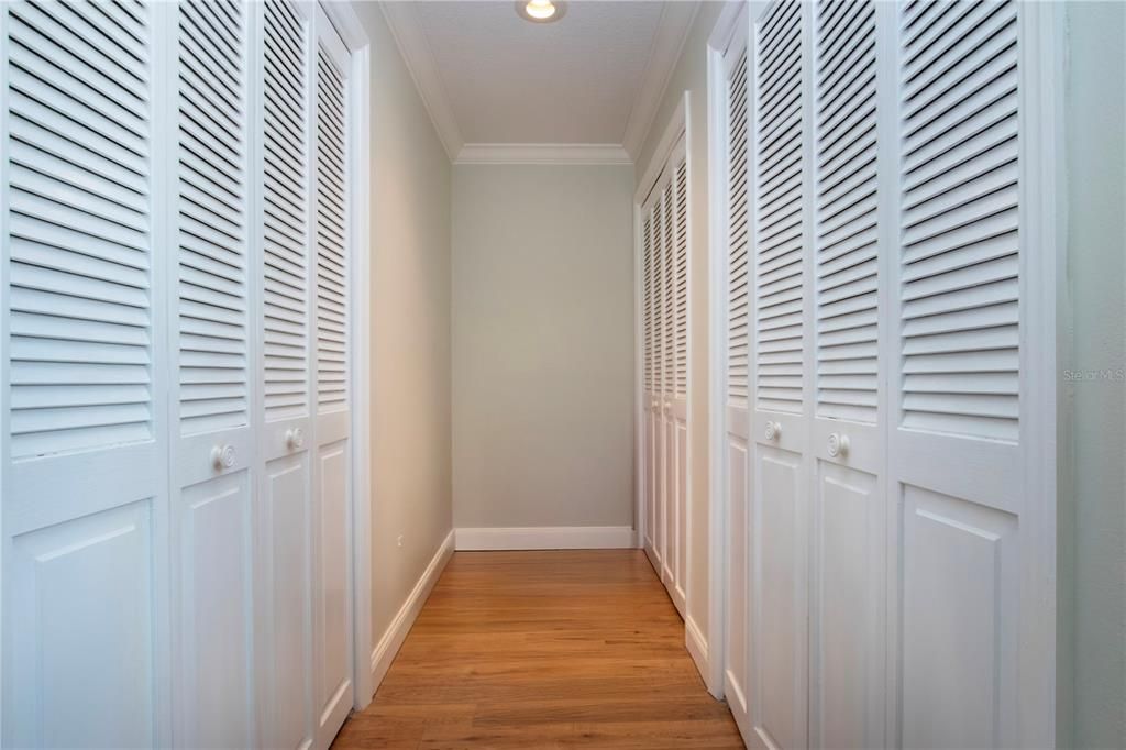 На продажу: $385,000 (2 спален, 2 ванн, 2325 Квадратных фут)