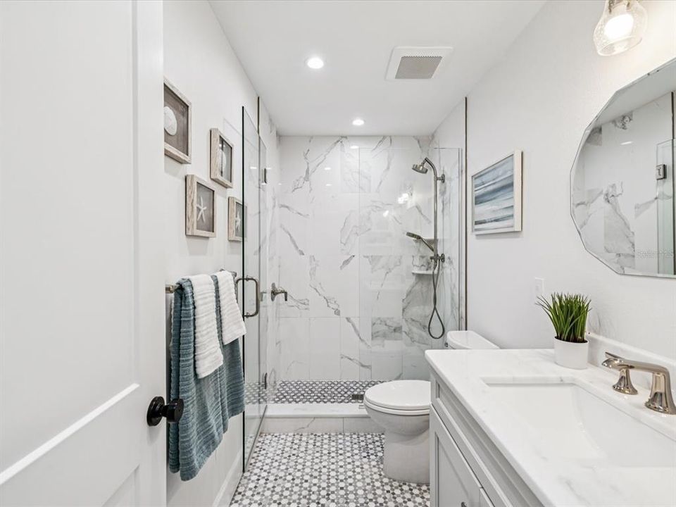 En Venta: $1,498,000 (4 camas, 2 baños, 2250 Pies cuadrados)