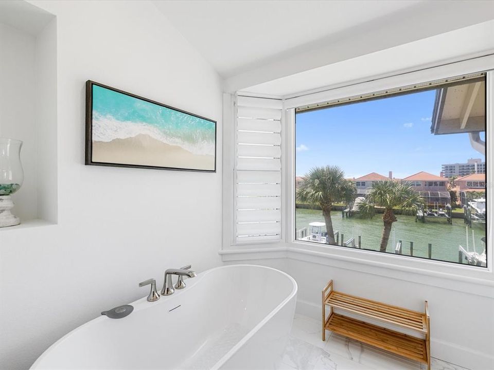 En Venta: $1,498,000 (4 camas, 2 baños, 2250 Pies cuadrados)